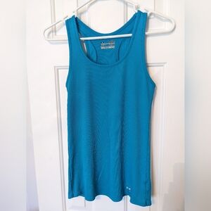 Women's UA Victory Tank sz medium blue